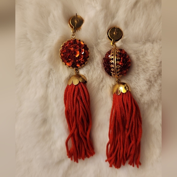 Vintage Red Tassel and sequin earrings - Picture 5 of 7